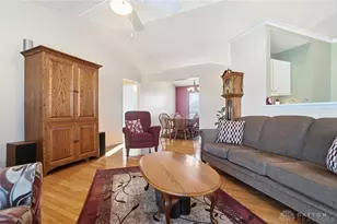 2461 Whisper Dr, Miamisburg, OH 45342 - Photo 8