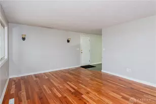 4596 Loxley Dr, Dayton, OH 45439 - Photo 4