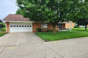 6805 Willow Creek Dr, Dayton, OH 45424 - Photo 2