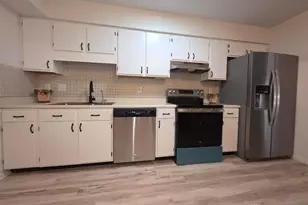 6805 Willow Creek Dr, Dayton, OH 45424 - Photo 4