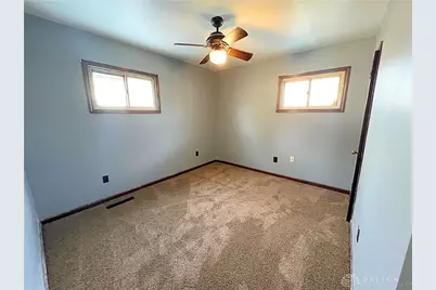 1708 S Gettysburg Avenue, Dayton, OH 45417 - Photo 12