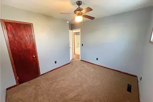 1708 S Gettysburg Ave, Dayton, OH 45417 - Photo 10