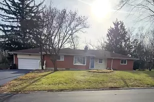 250 Hornwood Dr, Dayton, OH 45405 - Photo 1