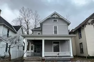 227 N Main St, Washington Court House, OH 43160 - Photo 1