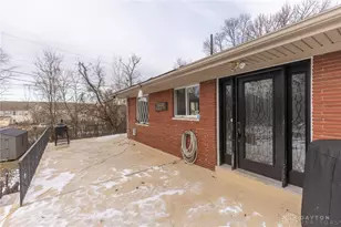 7725 Rockwell Dr, Dayton, OH 45414 - Photo 10