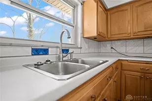 309 Winterset Dr, Englewood, OH 45322 - Photo 12