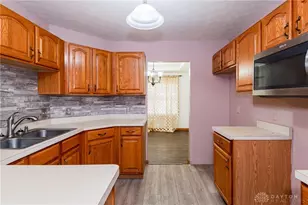 5630 Moss Creek Blvd, Clayton, OH 45315 - Photo 12