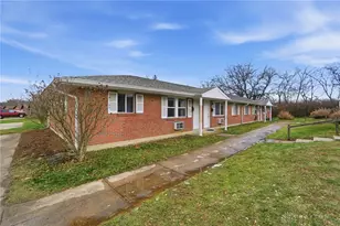 5601 Fisher Dr, Dayton, OH 45424 - Photo 2