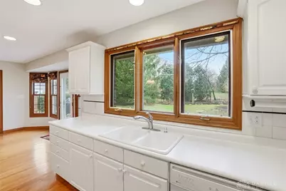 4254 Sarahs Way, Sugarcreek Twp, OH 45440 - Photo 18