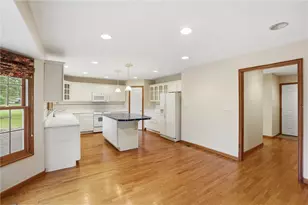 4254 Sarahs Way, Sugarcreek Twp, OH 45440 - Photo 12