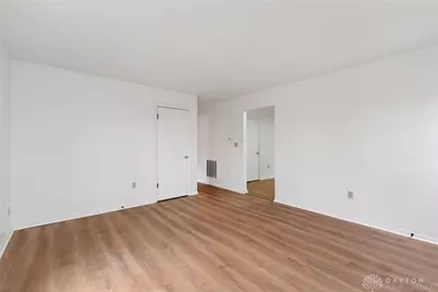 518 Regal Avenue, West Carrollton, OH 45449 - Photo 8