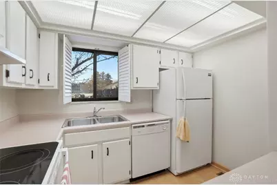 9515 Centerbrook Court, Dayton, OH 45458 - Photo 12