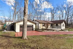 3684 Winston Churchill Dr, Beavercreek, OH 45432 - Photo 6