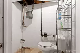 3648 W Siebenthaler Ave, Dayton, OH 45406 - Photo 26