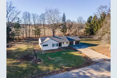 612 Barnhart Road, Troy, OH 45373 - Photo 2