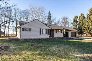 612 Barnhart Rd, Troy, OH 45373 - Photo 4