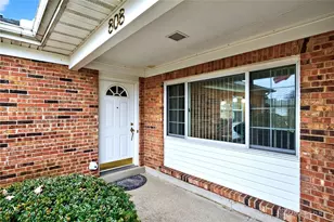 808 Fairgrove Way, Trotwood, OH 45426 - Photo 4