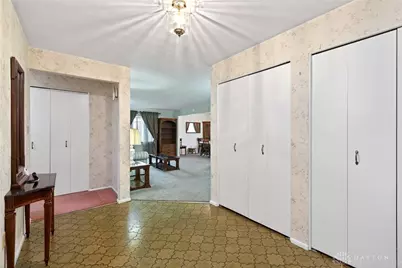 808 Fairgrove Way, Trotwood, OH 45426 - Photo 6