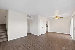 1218 Robbins Run Ct, Dayton, OH 45458 - Photo 6