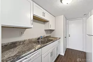 1218 Robbins Run Ct, Dayton, OH 45458 - Photo 16