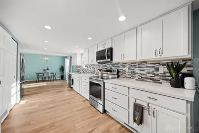 141 Saundra Court, Dayton, OH 45430 - Photo 8