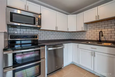 401 Kings Chapel Drive, Troy, OH 45373 - Photo 8