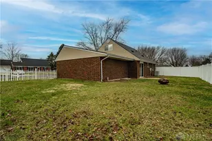 401 Kings Chapel Dr, Troy, OH 45373 - Photo 32