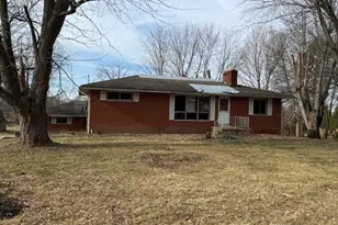 4135 Social Row Rd, Waynesville, OH 45068 - Photo 2