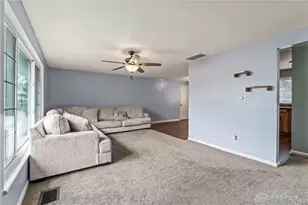 861 Gardner Rd, Dayton, OH 45429 - Photo 8