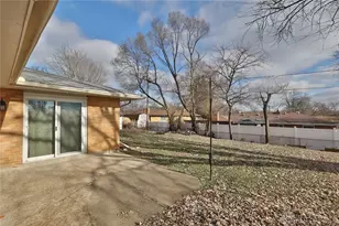 6412 Rosecrest Dr, Butler Twp, OH 45414 - Photo 30