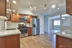 6412 Rosecrest Dr, Butler Twp, OH 45414 - Photo 12