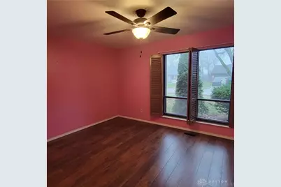 8940 Willowgate Lane, Huber Heights, OH 45424 - Photo 16