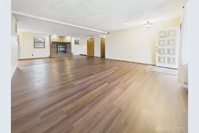 126 Royal Oaks Drive, Greenville, OH 45331 - Photo 2