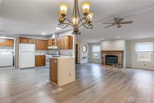 10671 Green Apple Rd, Miamisburg, OH 45342 - Photo 6