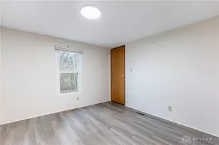 10671 Green Apple Rd, Miamisburg, OH 45342 - Photo 12