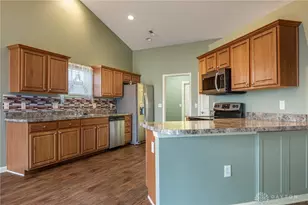 4810 Belmont Pl, Huber Heights, OH 45424 - Photo 20