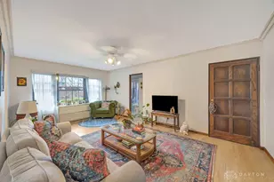 1211 Far Hills Ave, Dayton, OH 45419 - Photo 4