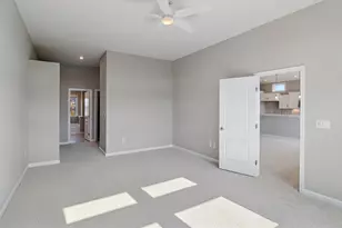 407 Bandon Dunes Ct, Turtlecreek Twp, OH 45036 - Photo 14