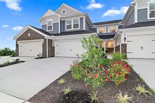 407 Bandon Dunes Ct, Turtlecreek Twp, OH 45036 - Photo 1