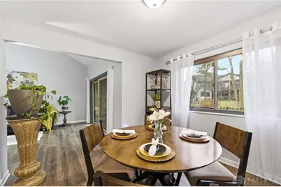 287 Bedford Glen Lane #27, Springdale, OH 45246 - Photo 8