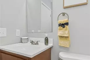 287 Bedford-Glen Ln, Springdale, OH 45246 - Photo 14