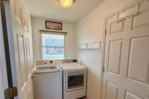 1900 N Belleview Dr, Bellbrook, OH 45305 - Photo 34