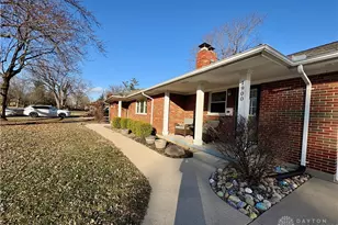 1900 N Belleview Dr, Bellbrook, OH 45305 - Photo 6