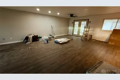 5572 Shady Oak Street, Huber Heights, OH 45424 - Photo 10