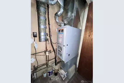 5572 Shady Oak Street, Huber Heights, OH 45424 - Photo 16