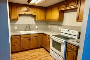 5572 Shady Oak St, Huber Heights, OH 45424 - Photo 8