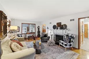 25 N Perry St, Vandalia, OH 45377 - Photo 8