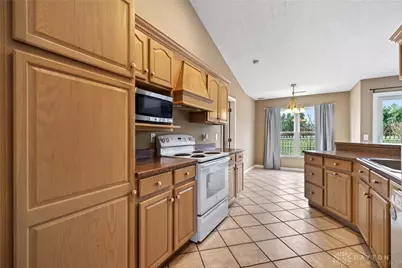 121 Union Ridge Drive, Englewood, OH 45322 - Photo 10
