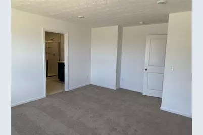 1704 Chevington Chase, Tipp City, OH 45371 - Photo 10