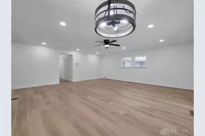 709 N Eppington Drive, Dayton, OH 45426 - Photo 8